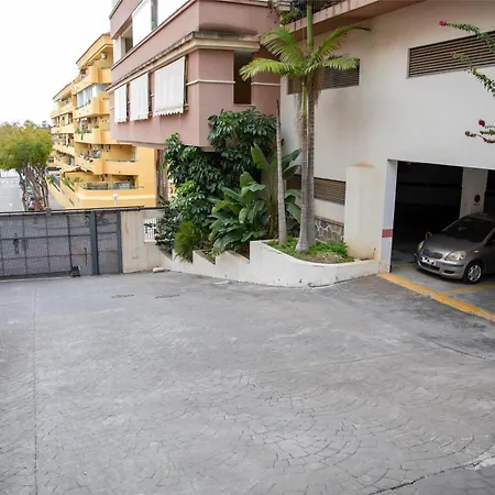 Padilla & Romero 公寓 丰希罗拉